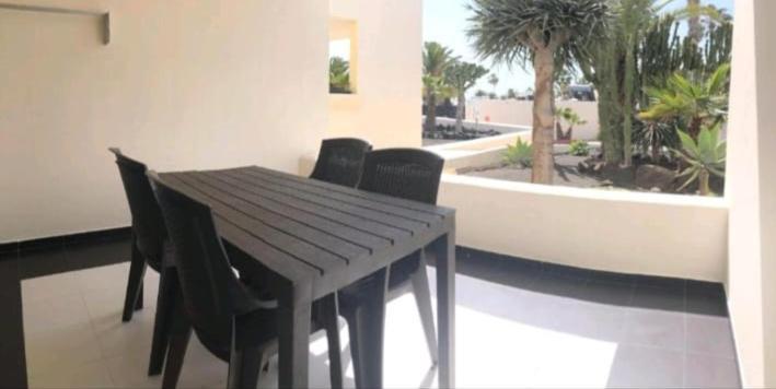 Suri Costa Teguise Apartment Exterior foto